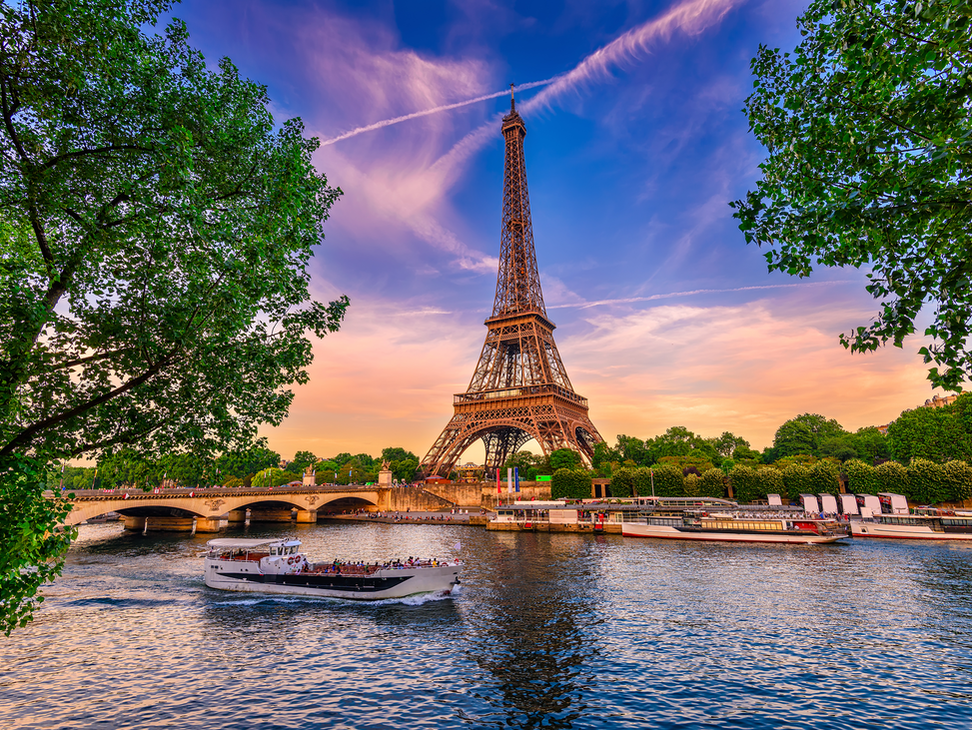 Eiffel tower and seine river cruise
